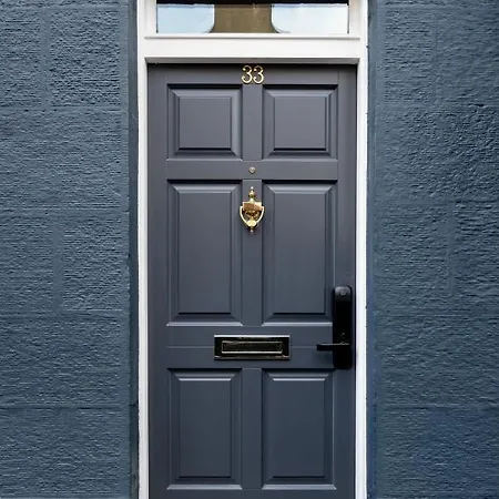 Luxury Romantic West-end With Jacuzzi Bath アパート *