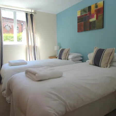 Brunswick * Edinburgh