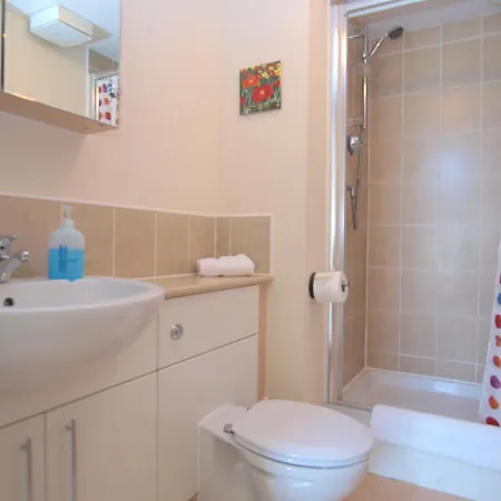 Brunswick Apartment *