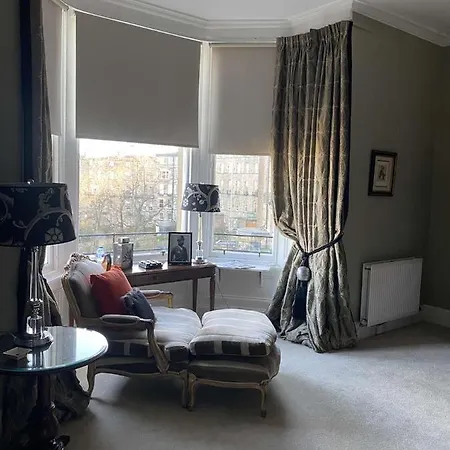 West End Townhouse * Edinburgh