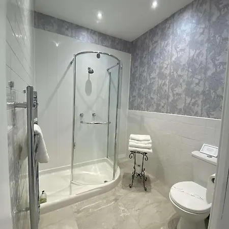 Alojamento de Acomodação e Pequeno-almoço West End Townhouse