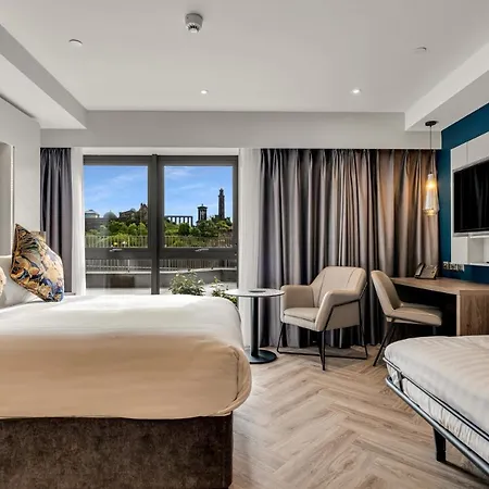 Aparthotel Roomzzz