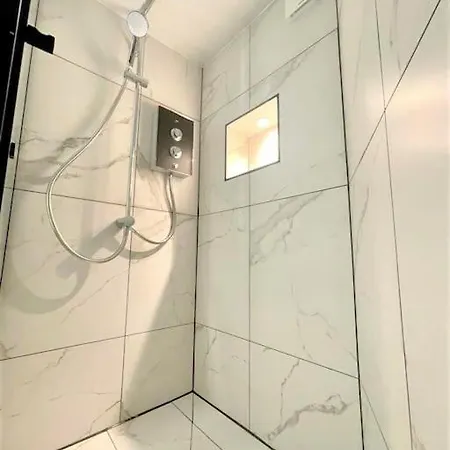 Stylish, And Cosy 1bd Nr Canongate *