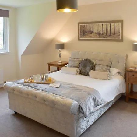 Estate At Carberry Tower 爱丁堡