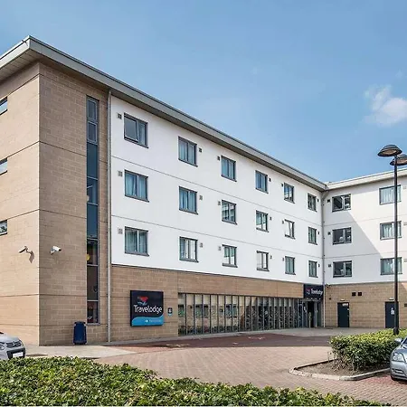 Hotell Travelodge Airport 2*