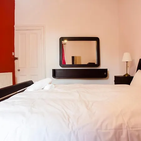 My Meadows, Centre Apartment, Sunny&spacious Edinburgh