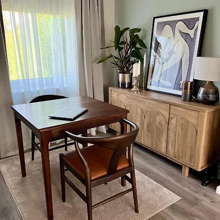 House With Garden And Parking 15 Min To Center *