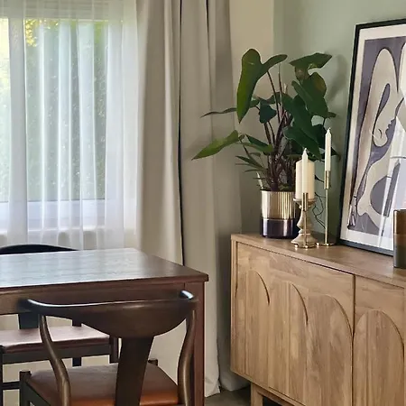 House With Garden And Parking 15 Min To Center
