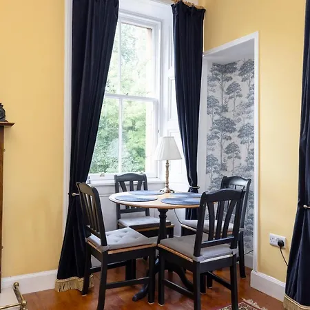 Apartamento Holyrood Park Views