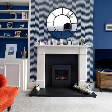 Elegant 2-bedroom In Centre Edimburgo