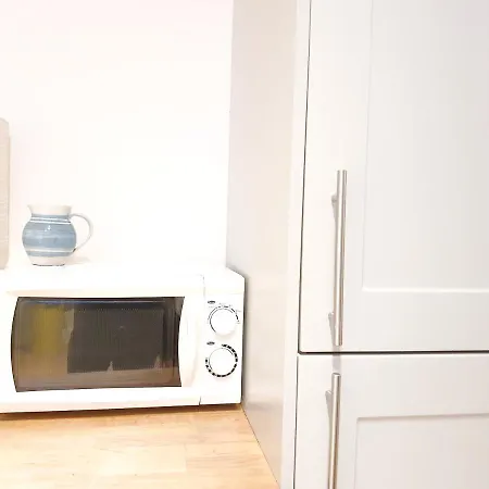 2-bedroom With Parking - Ground Floor Edimburgo