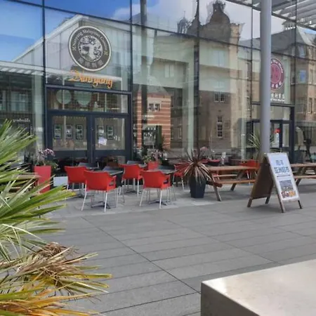 The Simpson - Luxury 2 Bed - Private Parking * Edinburgh