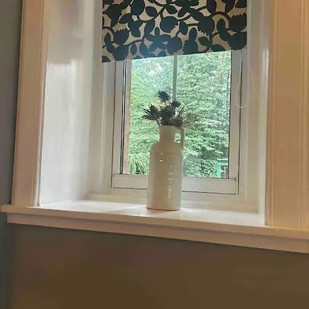 Apartman Large 2 Bedroom, Ground Floor Flat, Close To *