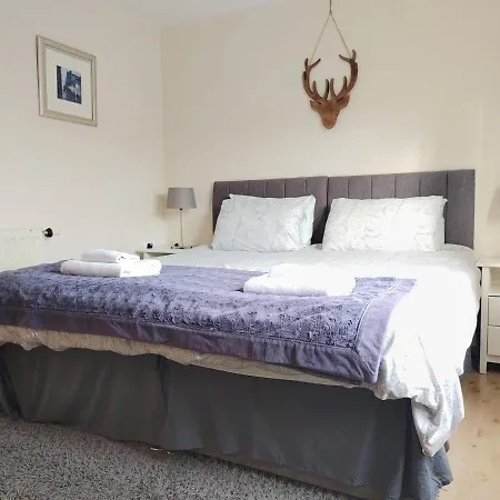 Apartment Amazing - Whyte Place - By Arthur's Seat *