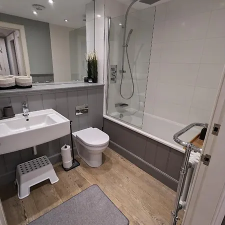 2 Bedroom Luxury At The Heart Of The * Edinburgh