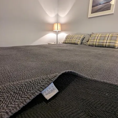 2 Bedroom Luxury At The Heart Of The * Edinburgh
