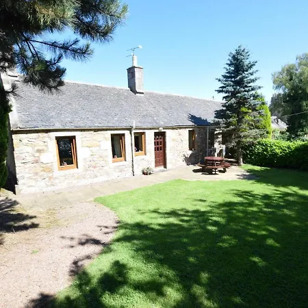 2 Bed In 53898 Holiday home