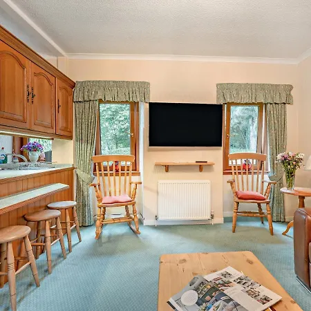 2 Bed In 53898