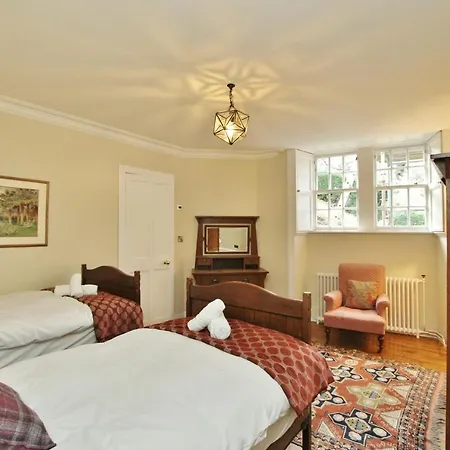 아파트 Elegant 3-bedroom Ramsay Garden In Centre 에든버러