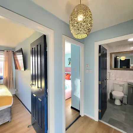 Apartment Harrismith Place By Sensational Short Lets & Serviced With Free Parking & Wi-fi Edinburgh