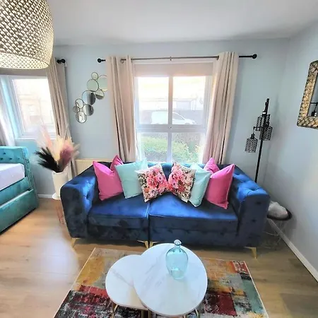 Harrismith Place By Sensational Short Lets & Serviced With Free Parking & Wi-fi Apartamento Edimburgo
