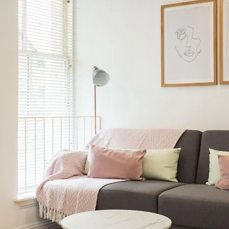 Lady Wynd - 1 Bed Apartment Edinburgh