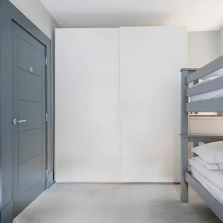 Apartamento Immaculate 3 Bed With Private Entrance In Inverleith *