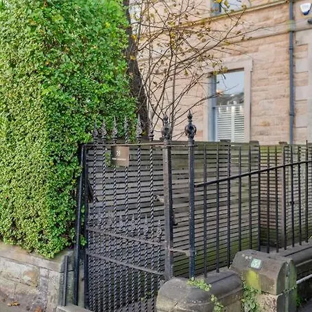 Immaculate 3 Bed With Private Entrance In Inverleith * Edimburgo