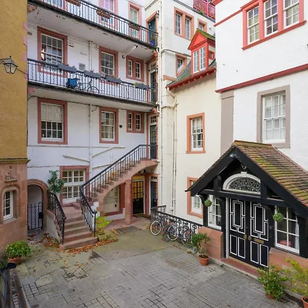 Pass The Keys Historic Ramsay Garden With Balcony Views *