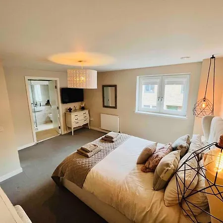 Holiday home Gorgeous 3 Bed House Free Parking & Garden