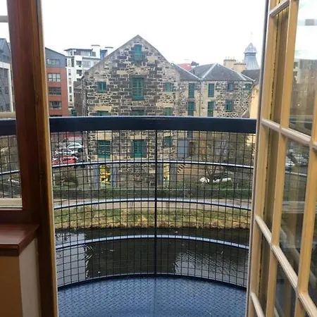 My Waterfront Apartment, Views Over Water Of Leith *