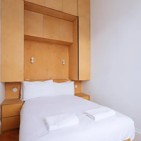 Contemporary 1bd Flat Wview Of Castle! Διαμέρισμα Εδιμβούργο