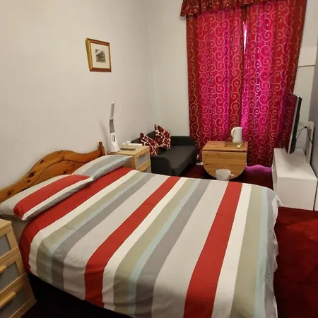 Mackenzie Guest house Edinburgh