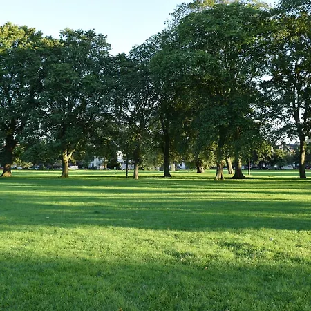 Mackenzie 게스트하우스 3*