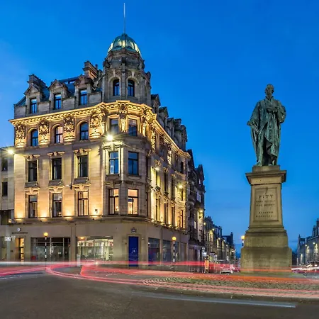 Righ Residences - George Street * Edinburgh