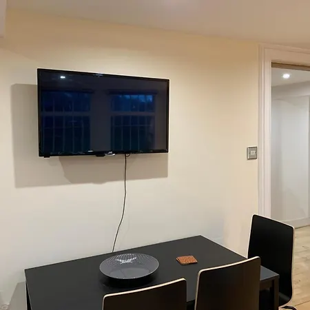 The Inverleither Apartment *