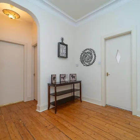 Large Corner