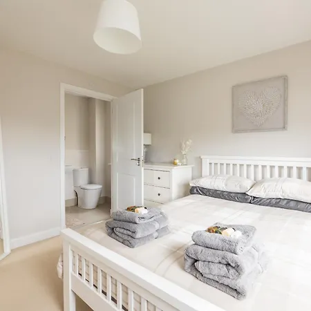 Luxury Detached * Edinburgh