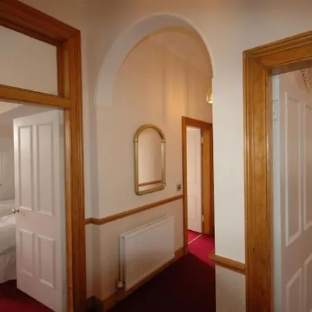 Apartament Lovely 2 Bed Flat Located Next To Castle Edynburg