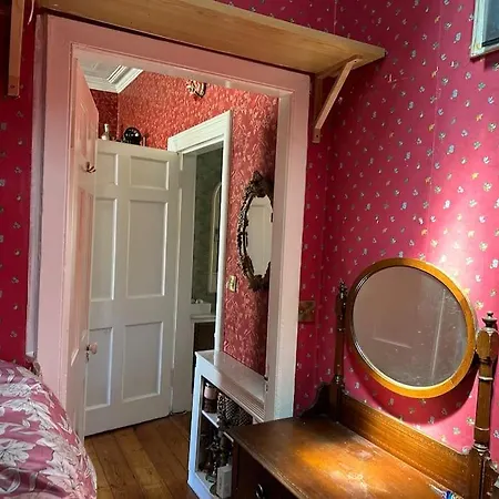 Very 2 Bedroom Flat In World Heritage Site Apartment