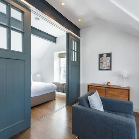 Cool Urban With Stunning Castle Views Apartamento *