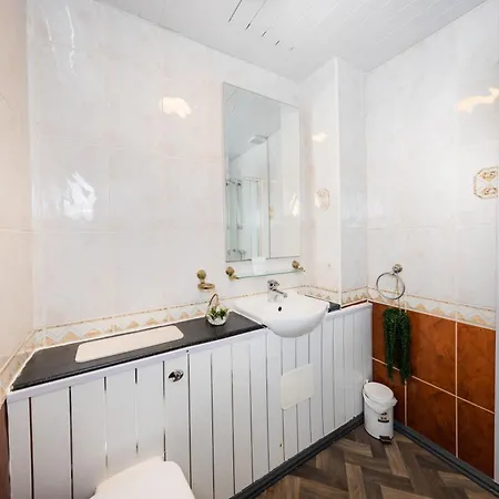 Warm&welcoming Centre By Meadows 3 *