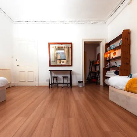 Desirable By The City Centre Apartment Edinburgh