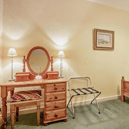 2 Bed In 53898 Holiday home *