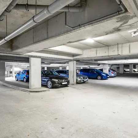 Spacious Apartment, Free Parking And Netflix! Appartamento
