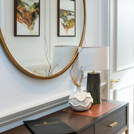 Righ Residences - George Street 4*