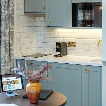 Righ Residences - George Street 4*