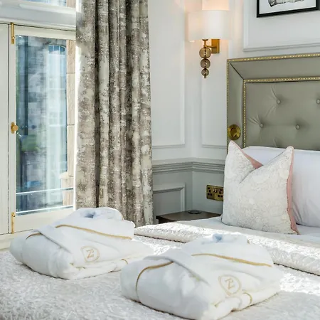 Righ Residences - George Street Apart Otel Edinburgh