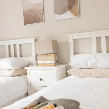 Luxury Detached * Edynburg