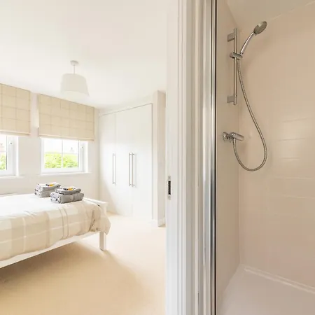 Luxury Detached Holiday home Edinburgh